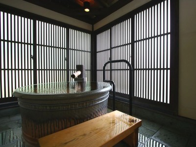 内湯付き和室 おみなえし